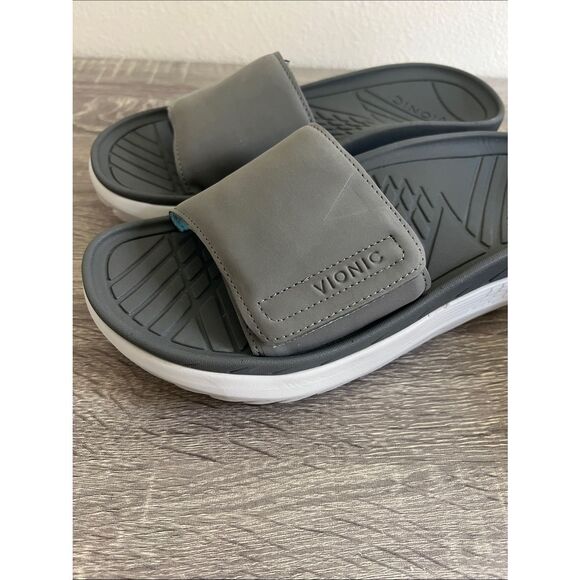 Sandals_&_Flip_Flops